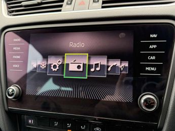 SKODA OCTAVIA 2.0 TDI SE L Estate 5dr Diesel DSG Euro 6 (s/s) (150 ps)