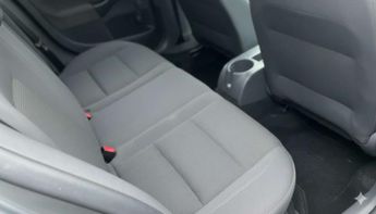 VOLKSWAGEN GOLF 1.6 Golf S Auto 5dr