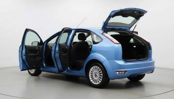 FORD FOCUS 1.6 Focus Titanium 100 Auto 5dr