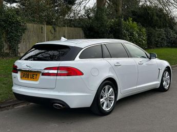 Jaguar XF 2.2 XF Luxury Sportbrake D Auto 5dr