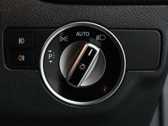 MERCEDES-BENZ GLA 1.6 GLA 180 Urban Edition Auto 5dr