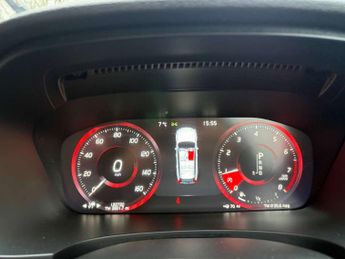 VOLVO V90 2.0 V90 Momentum+ T4 Auto 5dr