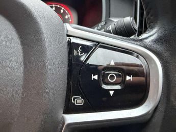 VOLVO V90 2.0 V90 Momentum+ T4 Auto 5dr