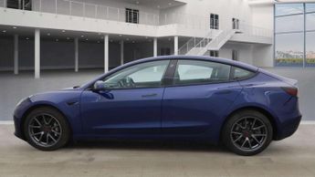 TESLA MODEL 3 Model 3 Long Range AWD 4WD 4dr