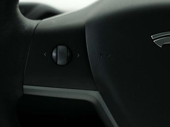 Tesla Model 3 Model 3 Long Range AWD 4WD 4dr