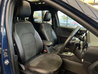 FORD KUGA 2.5 Kuga ST-Line X Edition HEV CVT 5dr