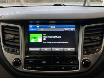 HYUNDAI TUCSON 2.0 Tucson SE Nav CRDi Auto 4WD 5dr