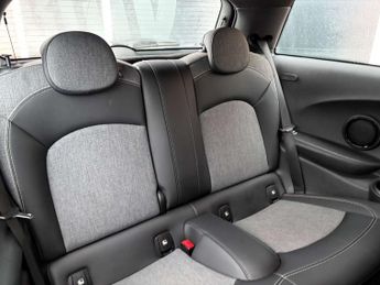 MINI HATCH Cooper S Electric Level 2 3dr