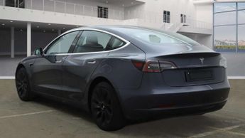 TESLA MODEL 3 Model 3 Standard Range + 4dr