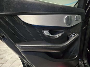 Mercedes-Benz C-CLASS 4.0 AMG C63 Premium Auto 5dr