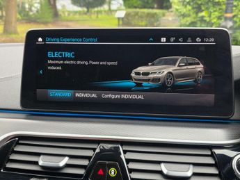 BMW 5 SERIES 2.0 530e M Sport Auto 5dr