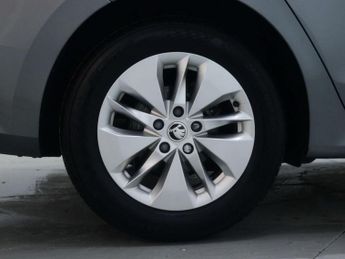 SKODA OCTAVIA 1.0 Octavia SE Technology TSi E-Tech Semi-Auto 5dr