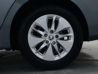 SKODA OCTAVIA 1.0 Octavia SE Technology TSi E-Tech Semi-Auto 5dr