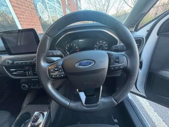 FORD FOCUS 1.0 Focus Titanium Auto 5dr