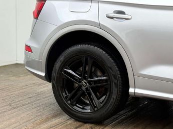 Audi Q5 2.0 Q5 S Line TFSI Quattro Semi-Auto 4WD 5dr