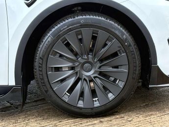 TESLA MODEL Y Model Y Long Range AWD 4WD 5dr