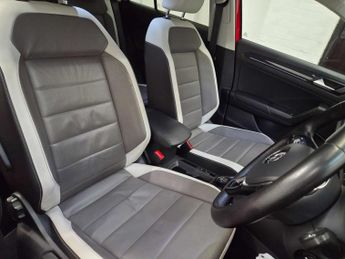 Volkswagen T-ROC 2.0 T-Roc SEL TSi 4Motion Semi-Auto 4WD 5dr