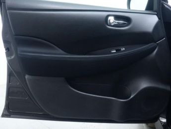 NISSAN LEAF Leaf N-Connecta 5dr