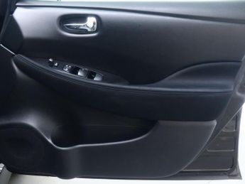 NISSAN LEAF Leaf N-Connecta 5dr