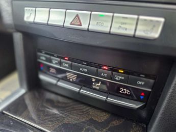 MERCEDES-BENZ E-CLASS 2.1 E250 AMG Night Edition Premium CDi Auto 4dr