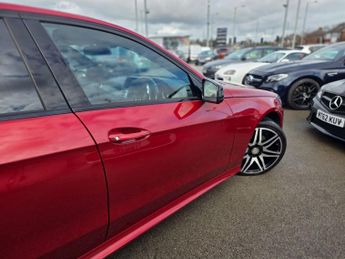 MERCEDES-BENZ E-CLASS 2.1 E250 AMG Night Edition Premium CDi Auto 4dr