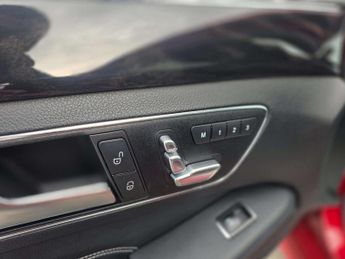 MERCEDES-BENZ E-CLASS 2.1 E250 AMG Night Edition Premium CDi Auto 4dr