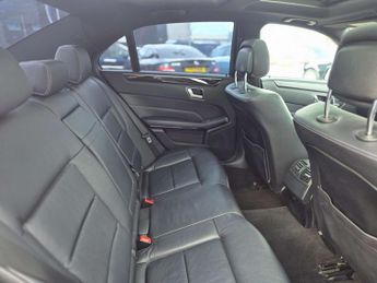 MERCEDES-BENZ E-CLASS 2.1 E250 AMG Night Edition Premium CDi Auto 4dr