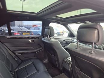 MERCEDES-BENZ E-CLASS 2.1 E250 AMG Night Edition Premium CDi Auto 4dr