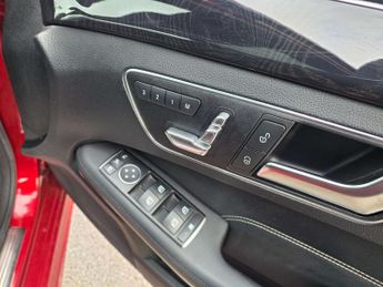 MERCEDES-BENZ E-CLASS 2.1 E250 AMG Night Edition Premium CDi Auto 4dr