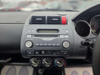 HONDA JAZZ 1.3 Jazz SE CVT 5dr