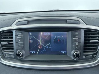 Kia SORENTO 2.2 Sorento KX-2 CRDi ISG 4x4 Auto 4WD 5dr