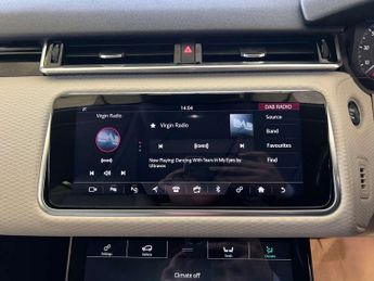 LAND ROVER RANGE ROVER VELAR 2.0 Range Rover Velar SE D180 Auto 4WD 5dr