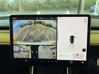 TESLA MODEL 3 Model 3 Standard Range + 4dr
