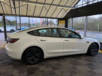 TESLA MODEL 3 Model 3 Long Range AWD 4WD 4dr