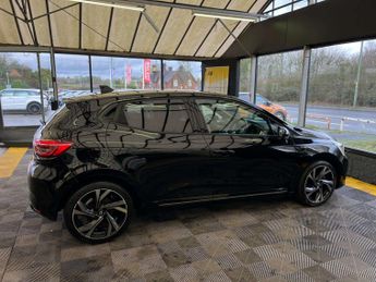 RENAULT CLIO 1.6 Clio E-Tech Engineered HEV A 5dr