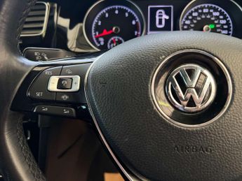 VOLKSWAGEN GOLF 1.5 Golf GT TSi Evo Semi-Auto 5dr