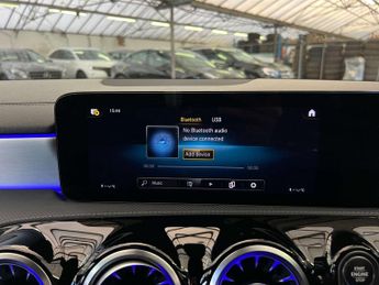 MERCEDES-BENZ CLA 1.3 CLA 200 AMG Line Executive A 4dr