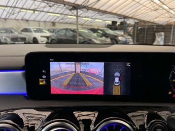 MERCEDES-BENZ CLA 1.3 CLA 200 AMG Line Executive A 4dr