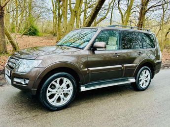 MITSUBISHI SHOGUN 3.2 Shogun SG5 DI-D LWB Auto 4WD 5dr