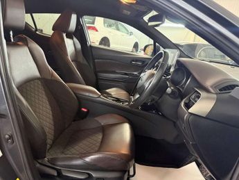 TOYOTA C-HR 1.8 C-HR Excel HEV CVT 5dr