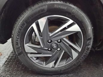 HYUNDAI BAYON 1.0 Bayon SE Connect TGDi MHEV Auto 5dr