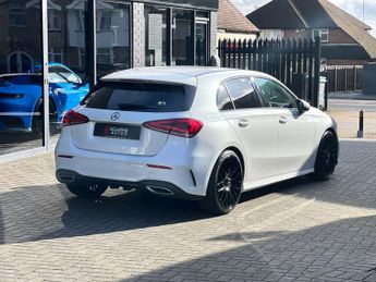 Mercedes-Benz A Class 1.3 A200 AMG Line (Executive) + BODYKIT + 19" ALLOYS + Hatchback