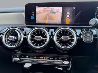 Mercedes-Benz CLA 2.0 CLA 220 AMG Line Premium+ Auto 4dr