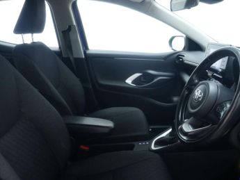 TOYOTA YARIS 1.5 Yaris Icon HEV CVT 5dr