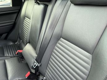 Land Rover DISCOVERY SPORT 2.0 Discovery Sport Luxury HSE TD4 Auto 4WD 5dr