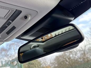 Land Rover DISCOVERY SPORT 2.0 Discovery Sport Luxury HSE TD4 Auto 4WD 5dr