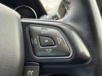 Land Rover RANGE ROVER EVOQUE 2.0 Range Rover Evoque SE Tech TD4 Auto 4WD 5dr