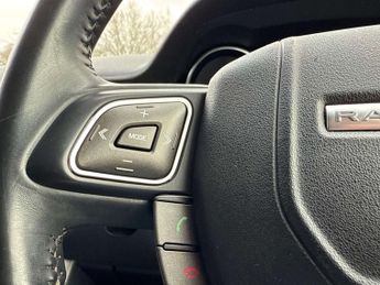 Land Rover RANGE ROVER EVOQUE 2.0 Range Rover Evoque SE Tech TD4 Auto 4WD 5dr