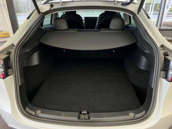 TESLA MODEL Y Model Y RWD 5dr