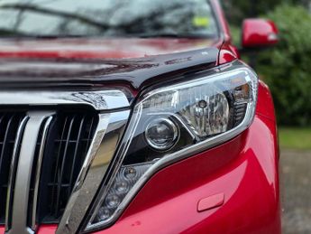 TOYOTA LAND CRUISER 2.8 Land Cruiser Invincible D-4D Auto 4WD 5dr